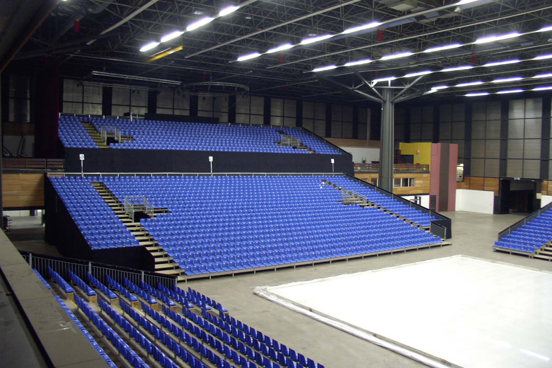Bender Tribünen, Bühnen und Stadien für Kultur Veranstaltungen Events376